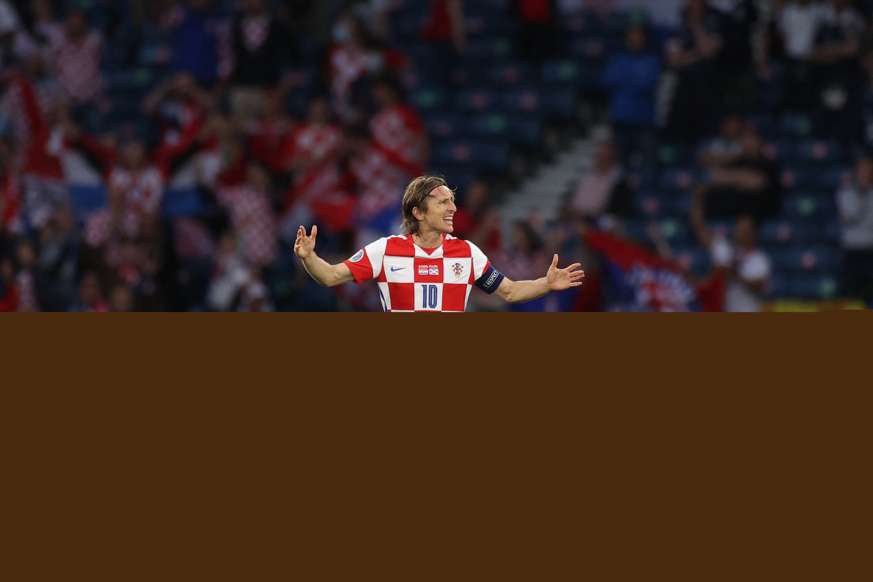 大爆冷！爵士终结6连败，汤普森一战创2大神迹，状元空砍26+10+8