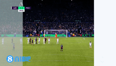 德甲彩经：拜仁主场轻取狼堡，门兴力克奥格斯堡的战术分析与前瞻