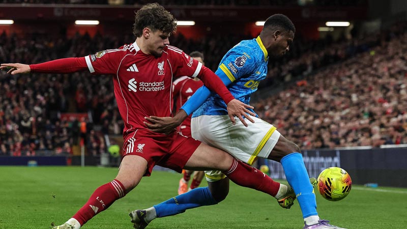 女性在电竞！从玩家变成LCK全球制作人