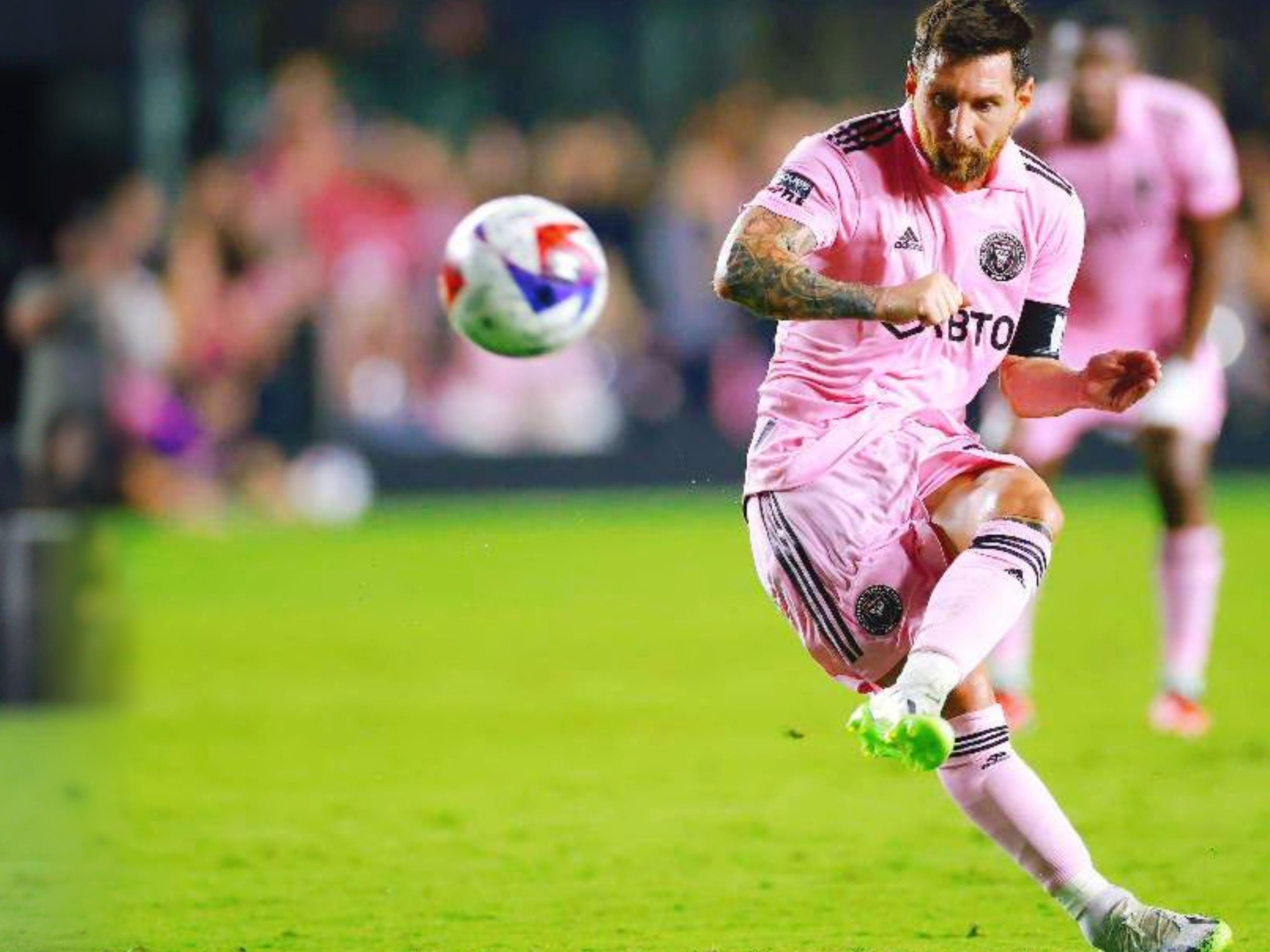 《鱼我一起：水愈时光》在鱼儿的陪伴下进入心流