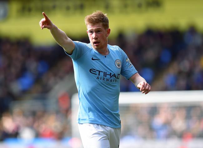 阿隆索下课只因“炸弹三人组”？维尼修斯带头抗命，皇马太难带